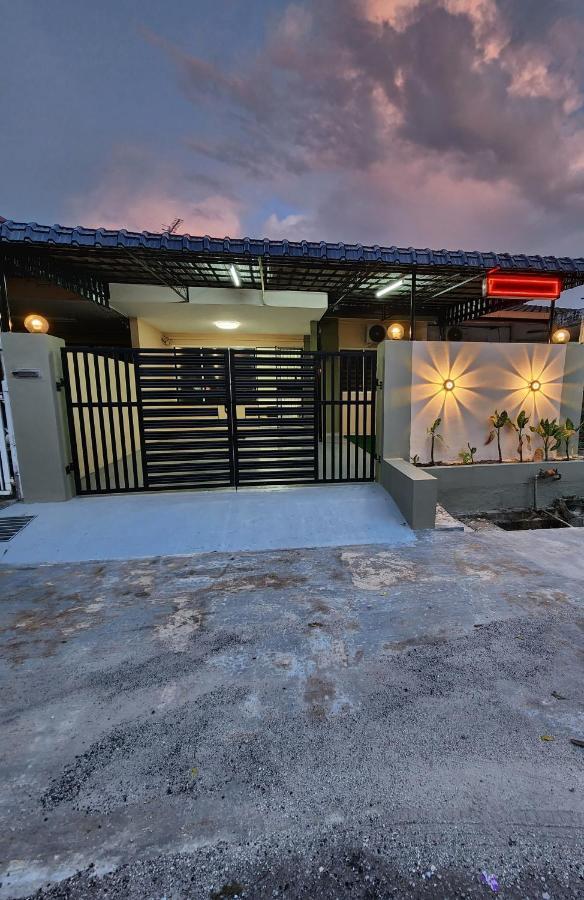 Sun Star Home By Ipoh Maju Stay Dış mekan fotoğraf
